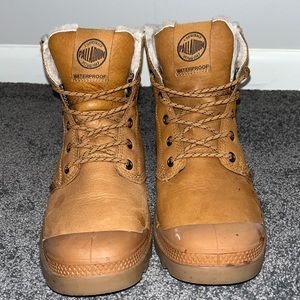 Women’s boots